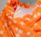 Preview: Orangefarbener Schal mit weißen Sternen