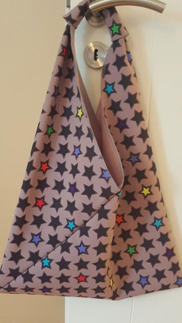Einkaufstasche aus Softshell mit Sternen